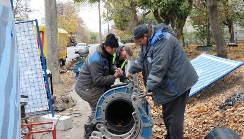 Харків’яни відчувають відключення водопостачання через аварію в Лозовій