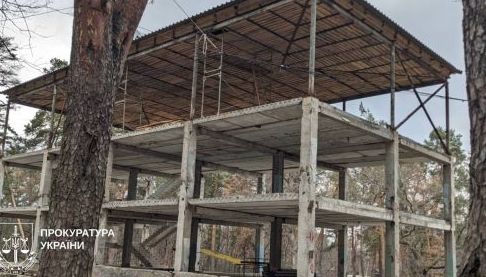 Самобудова готелю на Харківщині: прокуратура припинила незаконний проект