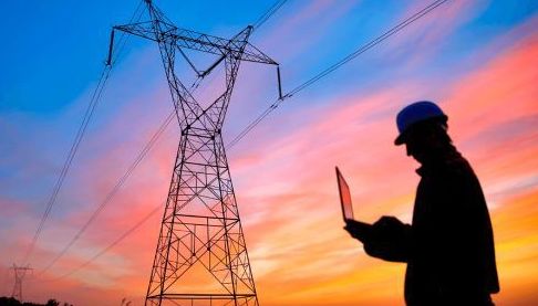 Енергетична інфраструктура України під обстрілом: Відключення світла та мережеві обмеження