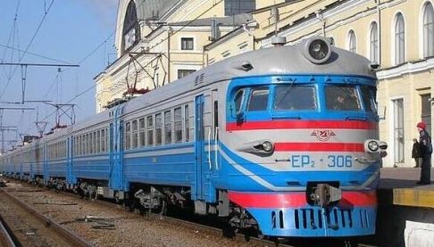 Зміни у графіку руху приміських поїздів на Харківщині у січні