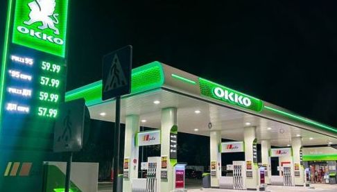 Обстріл під Харковом: Пошкоджена ‘Нова пошта’ та АЗС ‘ОККО’