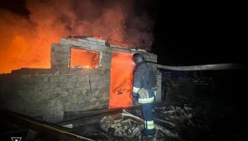 Пожежі на Харківщині: Рятувальники боролися з наслідками російських атак