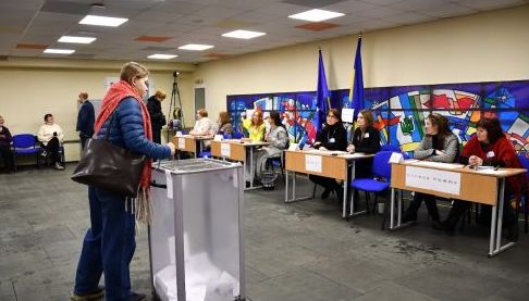 Як українці адаптуються до життя після війни: дослідження психологічних та соціальних змін