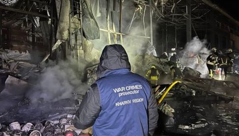 Серйозний обстріл поштового терміналу під Харковом: загиблих четверо