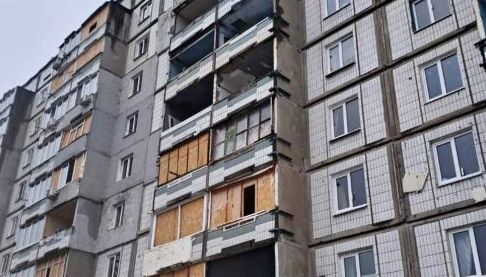 Відбудова Харкова: Відновлюють Пошкоджену Ракетами Багатоповерхівку на Великій Панасівській