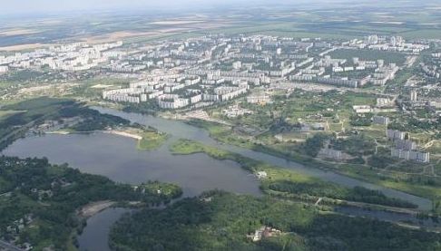 Нові дослідження про вплив соціальних мереж на молодь: ризики та можливості