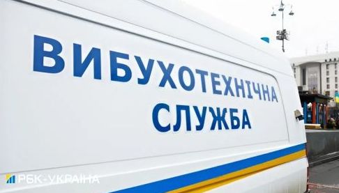 Збіття роботи сервісних центрів МВС у Харкові: причини та наслідки