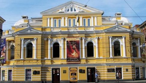 Театр-укриття у Харкові представить чорну комедію “Горгони”