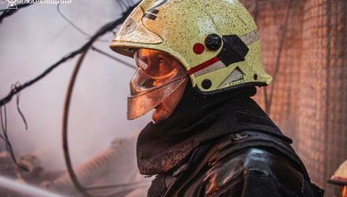 У Харкові та Рай-Оленівці: Масштабні Ударні Силами РФ Пошкоджені Житлові Будинки та Зафіксовано Поранення