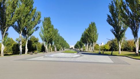 Оновлення освітлення в парку «Перемога» в Харкові