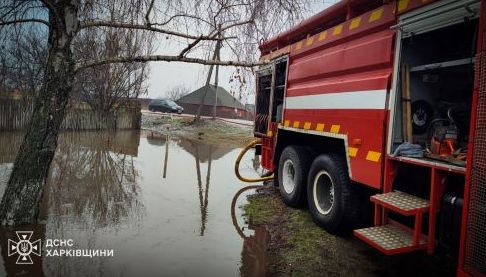 Підтоплення в Харкові: рятувальники продовжують роботи