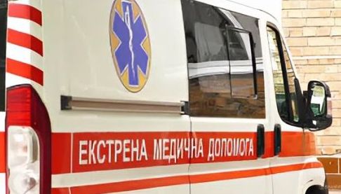 Екстрена операція: Харківські патрульні допомогли жінці знайти шлях до лікарні