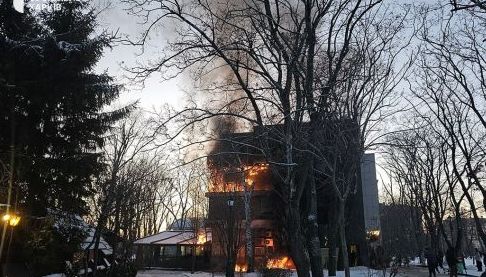 В Харкові масштабна пожежа в ресторані ‘Той самий баранчик’
