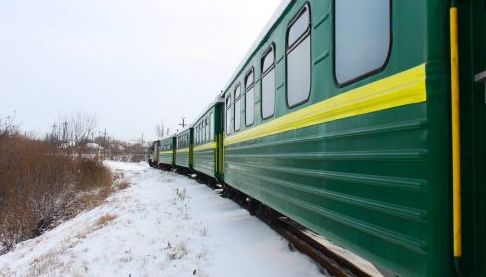 Зруйновані лінії заблокували рух потягів у Харківській області