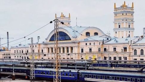 У Сахновщині відновлено зупинку потяга до Львова