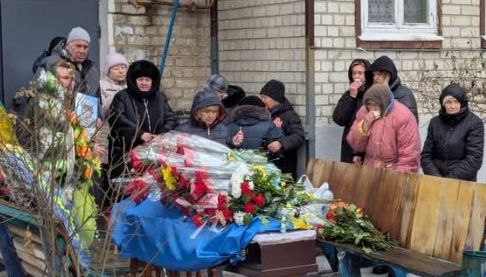 Спільноти Харківщини в скорботі: провели в останню путь воїна “Фінчера”