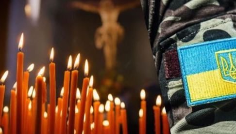 Прощання з харківським солдатом, загиблим на Донеччині