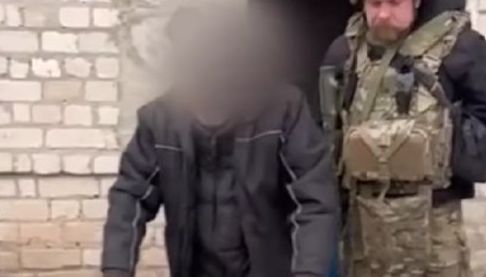 Евакуація маломобільного літнього чоловіка з небезпечної території Харківщини