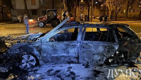 У Харкові російський дрон, начинений шрапнеллю, завдав удару по житловому району