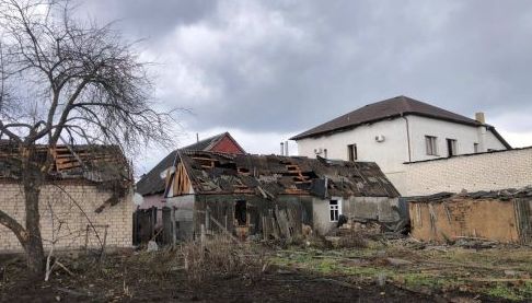 Обстріл Золочева: поранені жінка та дитина