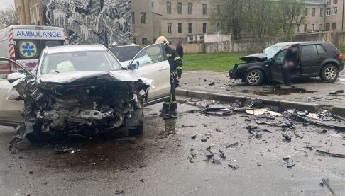 Смертельна аварія у Харкові: загиблий водій та постраждалі
