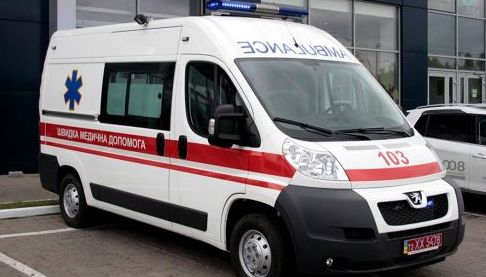 На Харківщині бригада екстреної допомоги врятувала 60-річного чоловіка після зупинки серця