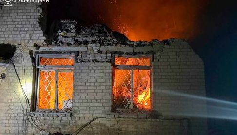 У Куп’янському районі зруйновано адмінбудівлю після атаки дрона