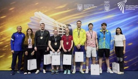 Харківські бадмінтонні команди здобули нагороди на чемпіонаті України