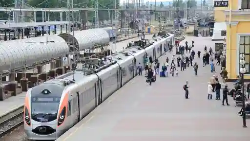 У Харківській області тимчасово припиняють курсування приміських поїздів до Мерчика