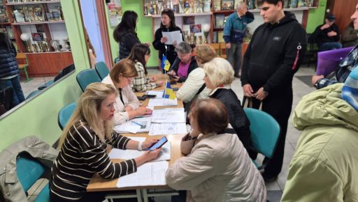Мобільний ЦНАП розпочав роботу на місці ворожого удару в Харкові