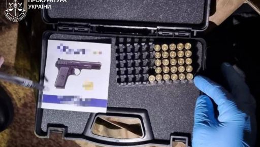 Сім років за ґратами: вирок мешканцю Лозової за стрілянину в під’їзді