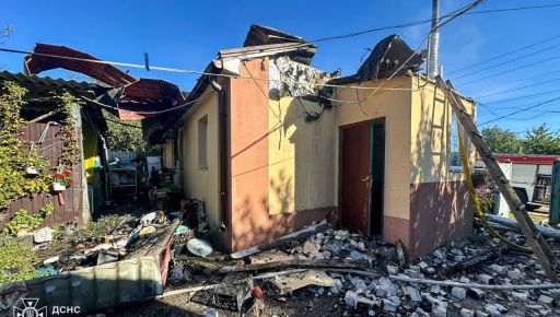 Наслідки ворожого удару: FPV-дрон атакував приватний будинок на Харківщині